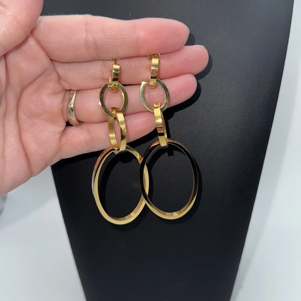N/A gold tone